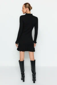 TRENDYOLMİLLA Black Mini Volan Detailed Knit Dress - Image 5