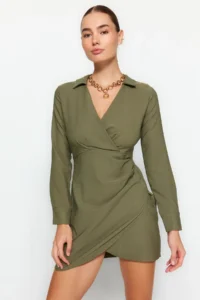 TRENDYOLMİLLA Khaki Double breasted A-Cut/Life Form Short / Mini Weaving Dress - Image 2