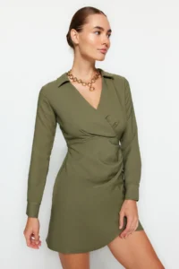 TRENDYOLMİLLA Khaki Double breasted A-Cut/Life Form Short / Mini Weaving Dress - Image 3