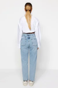 TRENDYOLMİLLA Light BLUE High Waist Mom 100% Cotton Non-Stretch jeans - Image 6