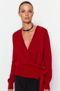 TRENDYOLMİLLA Red Soft textured Double breasted Knitwear Sweater - Image 2