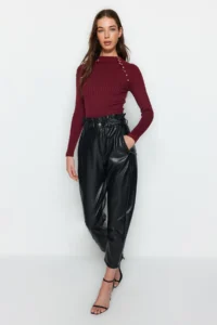 TRENDYOLMİLLA Burgundy Pencere/Cut Out Accessory Detailed Knitwear Sweater - Image 3