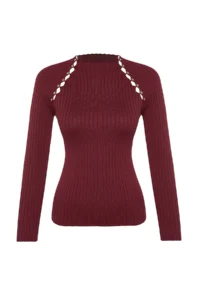TRENDYOLMİLLA Burgundy Pencere/Cut Out Accessory Detailed Knitwear Sweater - Image 8