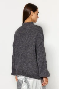 TRENDYOLMİLLA Anthracite Soft textured Thick Crew Neck Knitwear Sweater - Image 5