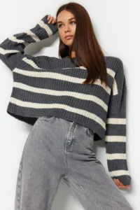 TRENDYOLMİLLA Anthracite Crop Wide Pattern Striped Knitwear Sweater