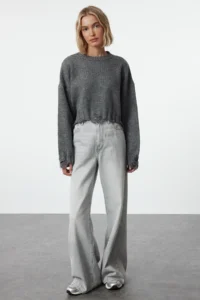 TRENDYOLMİLLA Anthracite Crop Super Wide Pattern Soft textured Flowing Detailed Knitwear Sweater - Image 9