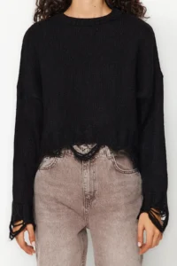 TRENDYOLMİLLA Black Crop Wide Pattern Soft textured Flowing Detailed Knitwear Sweater - Image 4
