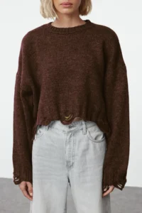 TRENDYOLMİLLA Brown Crop Wide Pattern Soft textured Flowing Detailed Knitwear Sweater - Image 3