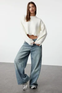 TRENDYOLMİLLA Ecru Crop Wide Pattern Soft textured Flow Detailed Knitwear Sweater - Image 6