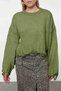TRENDYOLMİLLA Khaki Crop Wide Pattern Soft textured Flowing Detailed Knitwear Sweater - Image 3
