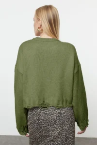 TRENDYOLMİLLA Khaki Crop Wide Pattern Soft textured Flowing Detailed Knitwear Sweater - Image 5