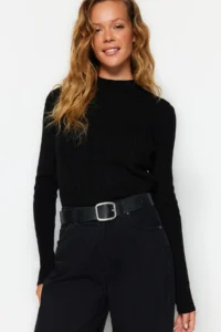 TRENDYOLMİLLA Black High Neck Basic Plain Knitwear Sweater