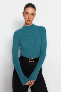 TRENDYOLMİLLA Indigo High Neck Knitwear Sweater