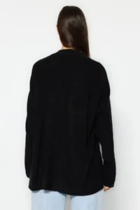 TRENDYOLMİLLA Black Wide Pattern Pencere/Cut Out Knitwear Sweater - Image 5