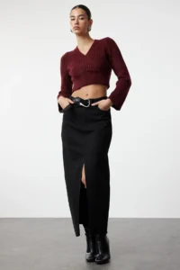 TRENDYOLMİLLA Burgundy Crop Soft textured Double breasted Knitwear Sweater - Image 2