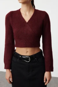 TRENDYOLMİLLA Burgundy Crop Soft textured Double breasted Knitwear Sweater - Image 4