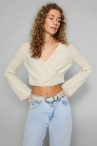 TRENDYOLMİLLA Stone Crop Soft textured Double breasted Knitwear Sweater - Image 3