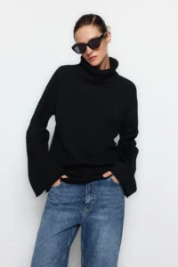 TRENDYOLMİLLA Black Soft textured Turtleneck Wide Pattern Knitwear Sweater - Image 3