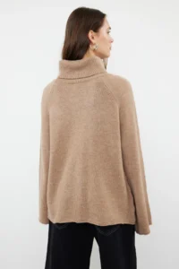 TRENDYOLMİLLA Mink Soft textured Turtleneck Wide Pattern Knitwear Sweater - Image 5