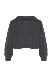 TRENDYOLMİLLA Anthracite Super Crop Zippered Knitwear Sweater - Image 9
