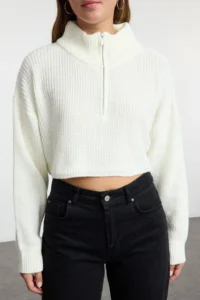 TRENDYOLMİLLA Ecru Super Crop Zippered Knitwear Sweater - Image 2