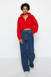 TRENDYOLMİLLA Red Super Crop Zippered Knitwear Sweater - Image 3