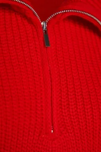 TRENDYOLMİLLA Red Super Crop Zippered Knitwear Sweater - Image 7