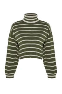 TRENDYOLMİLLA Khaki Striped Crop Knitwear Sweater - Image 6