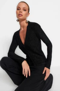 TRENDYOLMİLLA Black Lurex Slit Detailed Knitwear Sweater - Image 3
