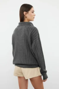 TRENDYOLMİLLA Anthracite Soft textured Polo Shirt Collar Knitwear Sweater - Image 5