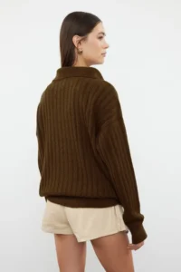 TRENDYOLMİLLA Brown Soft textured Polo Shirt Collar Knitwear Sweater - Image 5