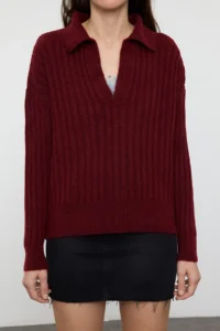 TRENDYOLMİLLA Burgundy Soft textured Polo Shirt Collar Knitwear Sweater - Image 3