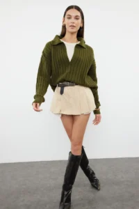 TRENDYOLMİLLA Khaki Soft textured Polo Shirt Collar Knitwear Sweater - Image 2