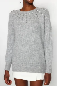 TRENDYOLMİLLA Gray Soft textured Stone Detailed Knitwear Sweater - Image 4