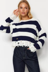 TRENDYOLMİLLA Ecru Crop Wide Pattern Striped Flow Detailed Knitwear Sweater