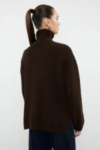 TRENDYOLMİLLA More Sustainable Brown Knitwear Sweater - Image 5