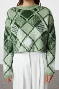 TRENDYOLMİLLA MINT Soft textured Wide Pattern Crop Baklava Patterned Knitwear Sweater - Image 4