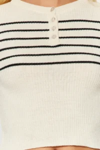 TRENDYOLMİLLA Stone Crop Striped Knitwear Sweater - Image 4