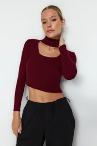 TRENDYOLMİLLA Burgundy Crop High Neck Knitwear Sweater - Image 6