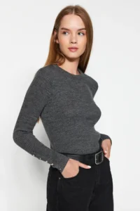 TRENDYOLMİLLA Anthracite Button Detailed Knitwear Sweater