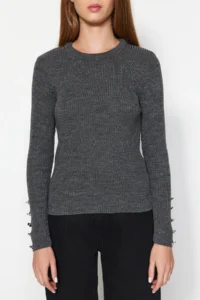 TRENDYOLMİLLA Anthracite Button Detailed Knitwear Sweater - Image 4