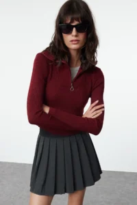 TRENDYOLMİLLA Burgundy Crop Zipper Detailed Knitwear Sweater - Image 2