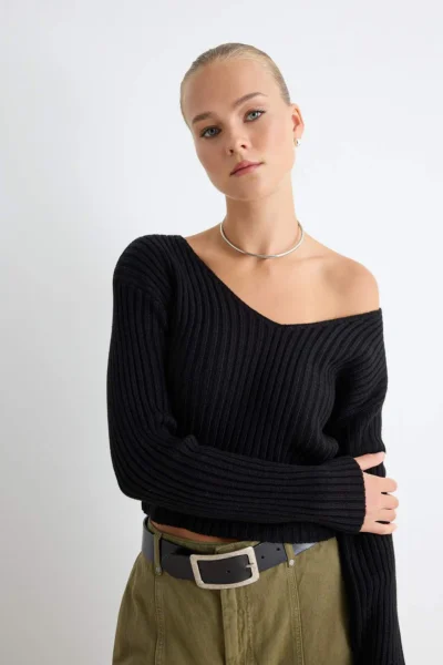 TWOAW24KZ01214-BLACK_1
