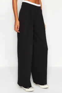TRENDYOLMİLLA Black Wide Leg Boxer Belt Detailed Knitting Pants - Image 4