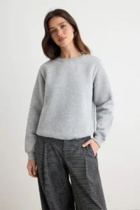 TRENDYOLMİLLA Gray Melange Black 2 Sets Pack Thick Regular Pattern Basic Knitting Sweatshirt with Fleece Inside - Image 2