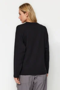 TRENDYOLMİLLA Black 100% Thick Cotton Basic Crew Neck Oversized/Wide Pattern Knitting T-Shirt - Image 9