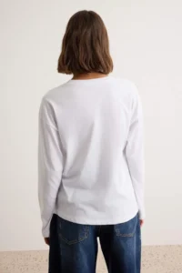 TRENDYOLMİLLA WHITE 100% Thick Cotton Basic Crew Neck Oversized/Wide Pattern Knitting T-Shirt - Image 4