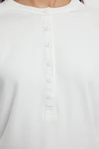 TRENDYOLMİLLA Ecru buttoned Regular/Normal Cut Ribbed Flexible Normal Size Knitting Blouse - Image 4