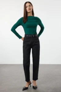 TRENDYOLMİLLA Emerald Green Boat Neck Draped Flexible Knitting Blouse