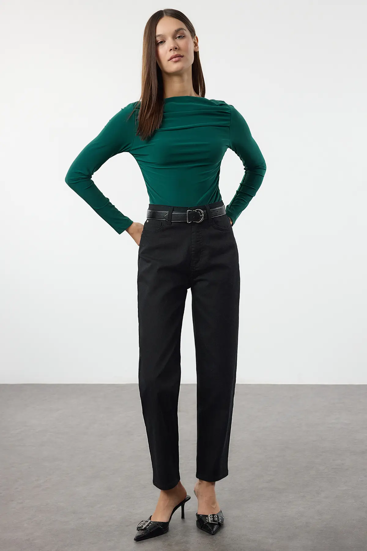 TWOAW25BZ00109-EMERALD-GREEN_1